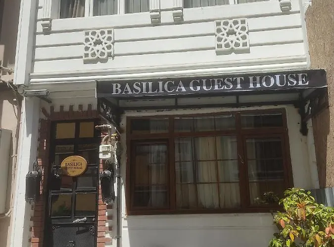 Hotel Basilica 2*